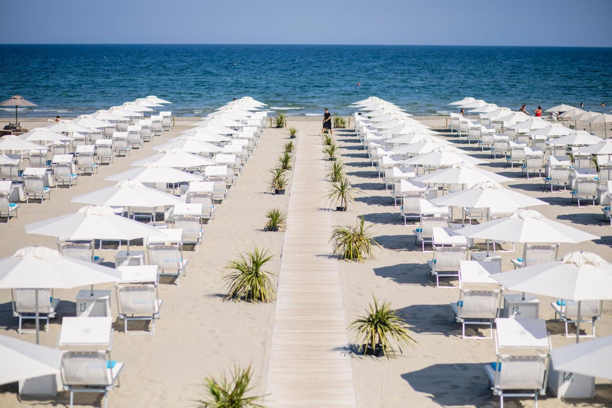 Hotel Saraceno Resort With Private Beach Milano Marittima Dış mekan fotoğraf